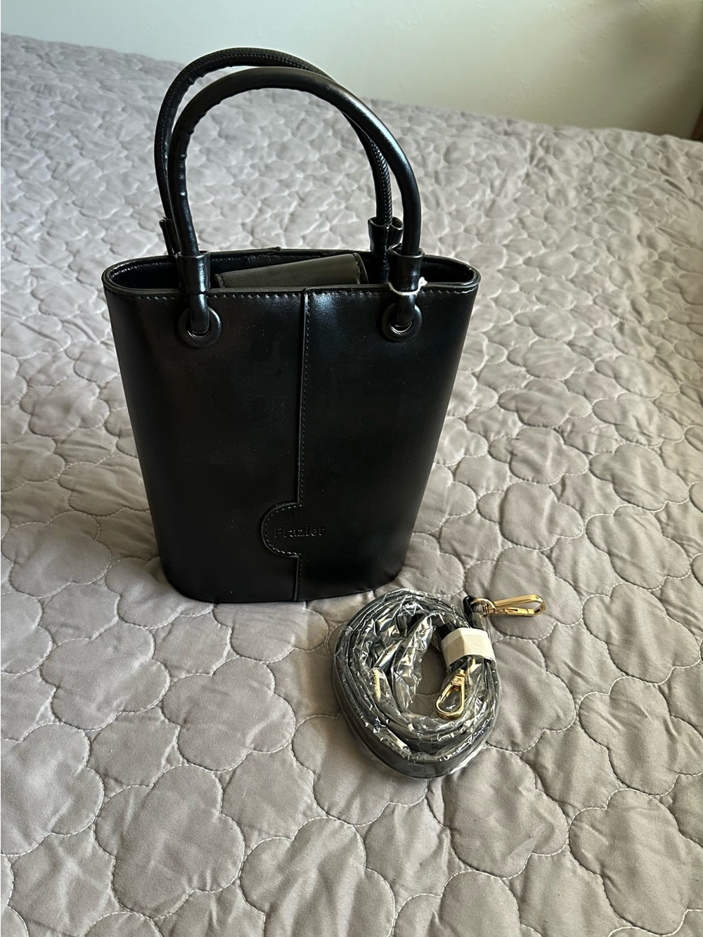 FRAZIER NWT Black Women’s Bucket Tote Bag with Removable Strap